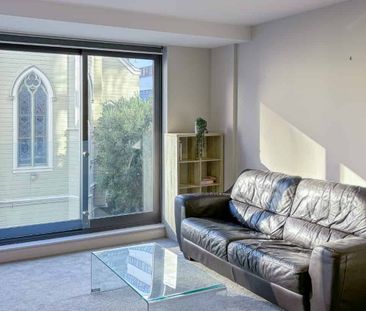 New Victoria Street Apartment - Photo 2