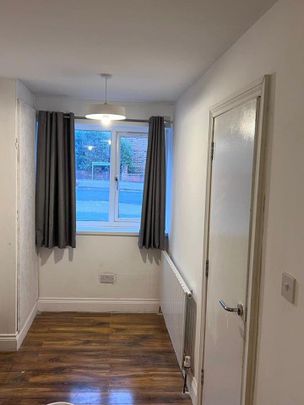 6 bedroom terraced house to rent - Photo 1