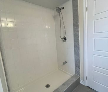 For Lease - 25 Buttercream Avenue, Thorold, Ontario - Photo 6