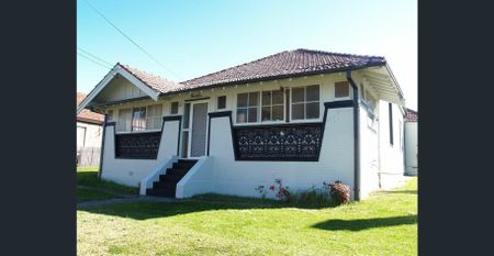 Private studio room with private kitchen in the tidy boarding house. - Photo 4