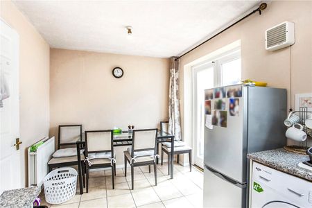 Vicarage Road, London, E15 4HD - Photo 4