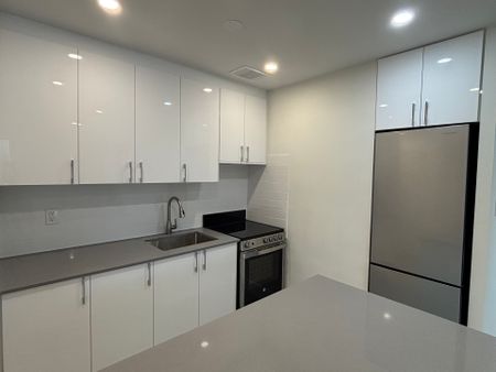 For Lease - 3151 Jaguar Valley Drive Unit# 202, Mississauga, Ontario - Photo 5