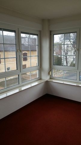 hübsche Wohnung im Hochparterre mit Einbauküche - Photo 3