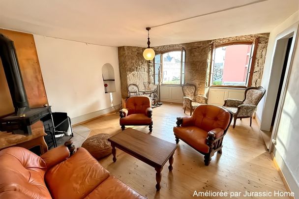 Charming apartment in the old town of Porrentruy with shared terrace - Photo 1