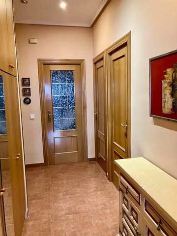 Carrer del Pintor Salvador Abril, Valencia, Valencian Community 46005 - Photo 4