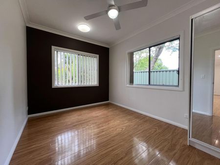 17A Hills Avenue, 2121, Epping Nsw - Photo 3