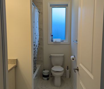 For Lease - 196 Ramblewood Drive, Wasaga Beach, Ontario - Photo 1