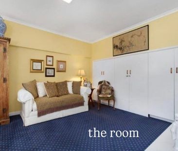 West Melbourne - Photo 1