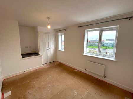 2 bedroom semi-detached house to rent - Photo 2