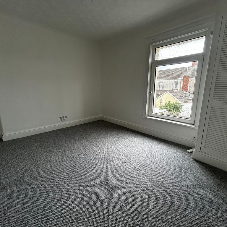 Trinity Road, Llanelli, Carmarthenshire, SA15 2AB - Photo 1