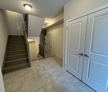 For Lease - 1556 Moonseed Place, Milton, Ontario - Photo 5