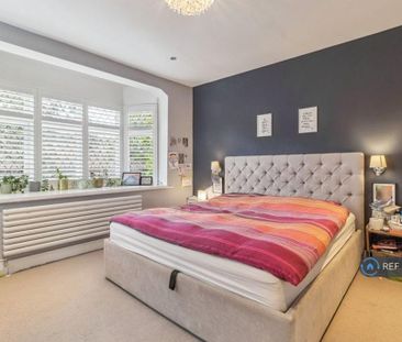 5 bedroom detached house to rent - Photo 3