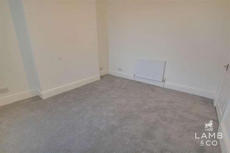 The Parade, CO14 - Photo 4