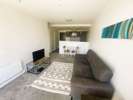 INNER CITY APARTMENT LIVING - Photo 5