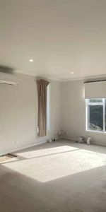 City Convivence & Suburban Charm - Photo 3