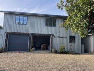 Newly renovated, Spacious 1 bedroom Retreat - Photo 5