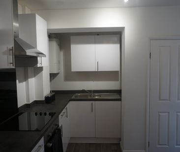 Room in a Shared House, Burlington Road, SO15 - Photo 3