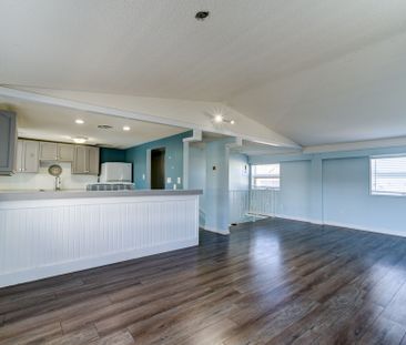 For Lease - 15 Willow Street, Wasaga Beach, Ontario - Photo 5