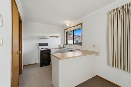 Neat & Tidy Two-Bed Unit in Glenorchy - Photo 5