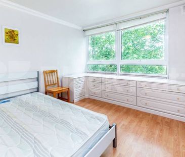 Excellent three bed walking distance to ucl and regents park - Photo 1