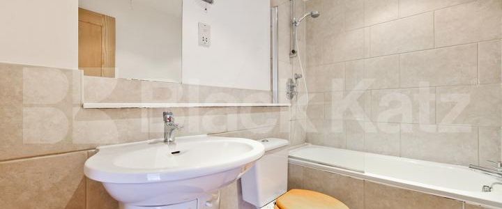 527 sq. Ft & superbly located moments from Borough High Strret - Photo 1