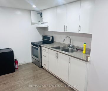 For Lease - 15 Sedgemount Drive Unit# Bsmt, Toronto, Ontario - Photo 6