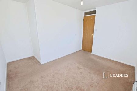 Yale Mews, Colchester, Essex, CO4 - Photo 3