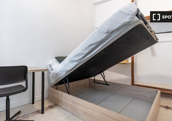 granada, Andalusia 18001