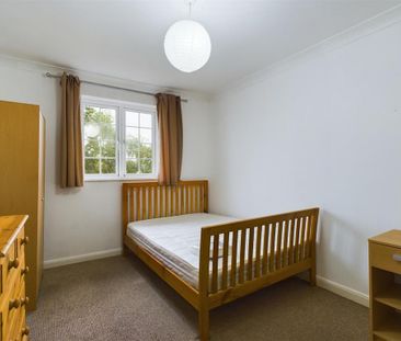 4 bedroom apartment to rent - Photo 2