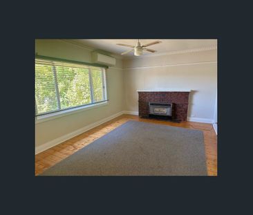 LARGE SHED/WORKSHOP - Photo 1