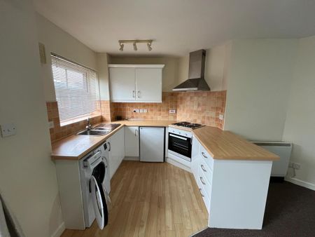 2 bedroom apartment to rent - Photo 4