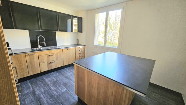 Location Appartement 4 pièces 90m² VERSAILLES 78000 - Photo 1