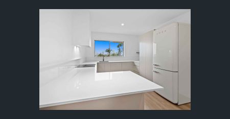 Renovated Two Bedroom Unit - Available NOW! - Photo 5