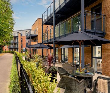 1 bedroom retirement property to rent - Photo 5