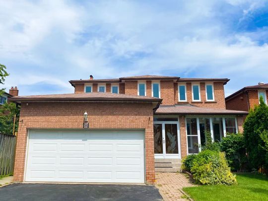 For Lease - 8 Purcell Square, Toronto, Ontario - Photo 1