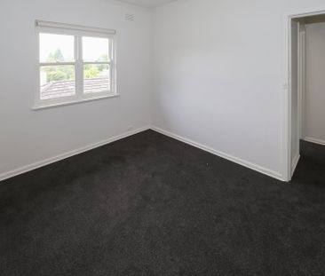 Best Street In Hawthorn! - Photo 2