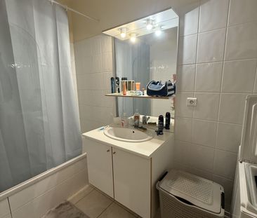 Location Appartement 2 pièces 56m² MONTAIGU VENDEE 85600 - Photo 4