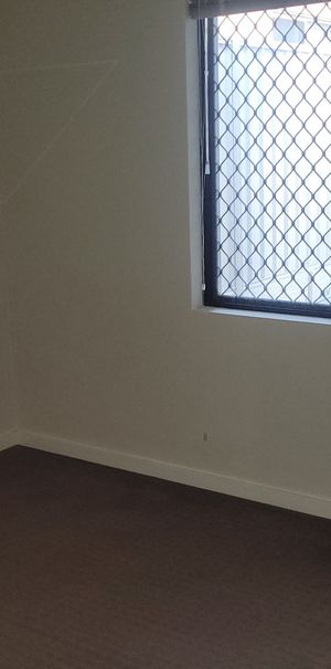 Westminster - Photo 1