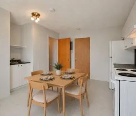 1 room apartment of 74m² in Sherbrooke - Photo 1