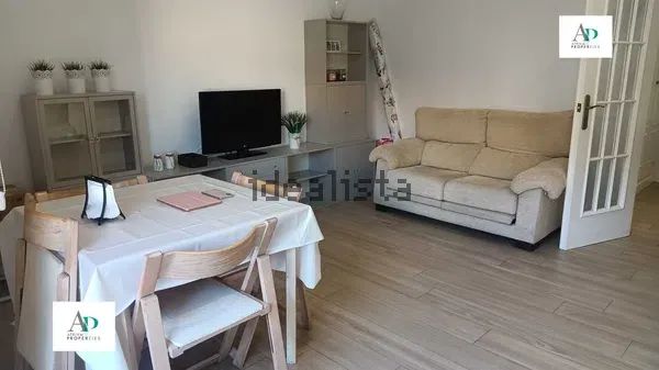 Alquiler de piso en Zona Pueblo - Photo 1