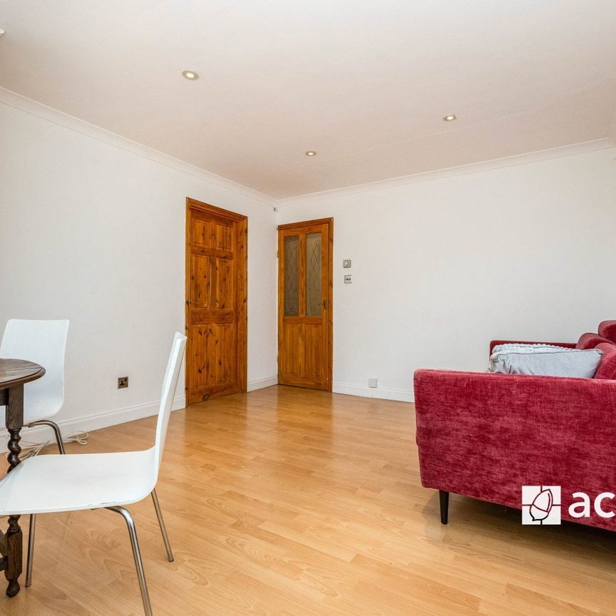 Maisonette to rent - Manor Place, London, SE17 - Photo 1