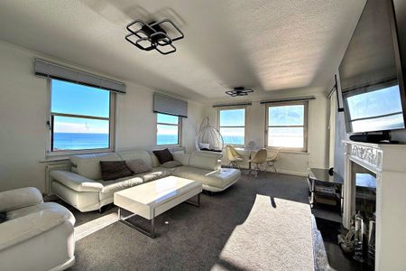 West Parade - Photo 2