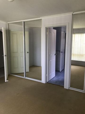 12 Tramway Crescent, Sheidow Park, SA 5158 - Photo 2