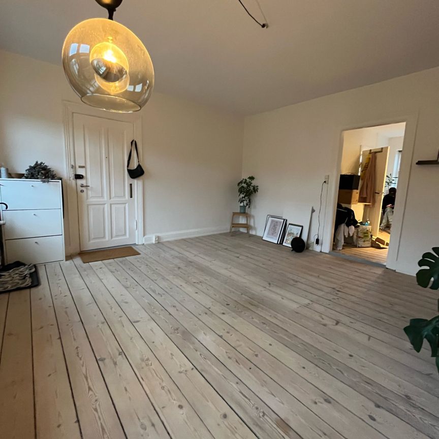 Hyggelig 2-værelses lejlighed med New Yorker-væg - Photo 1