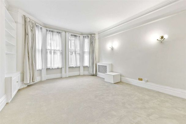 Spacious four bedroom ground floor apartment. - Photo 1