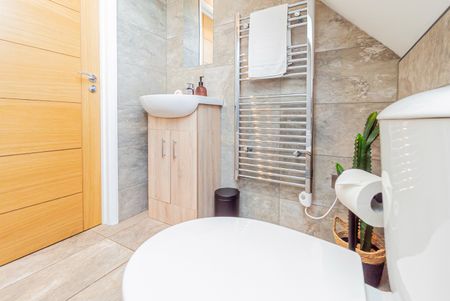 2 Bed Flat, Waterhouse Way, SO15 - Photo 4