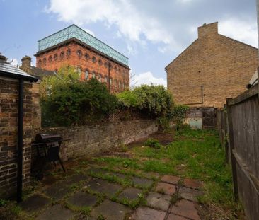 2 bedroom terraced house to rent - Photo 5