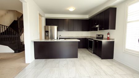 For Lease - 68 Dowling Road, New Tecumseth, Ontario - Photo 4