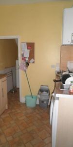 2 Bedroom Flat Addycombe Terrace Heaton - Photo 3