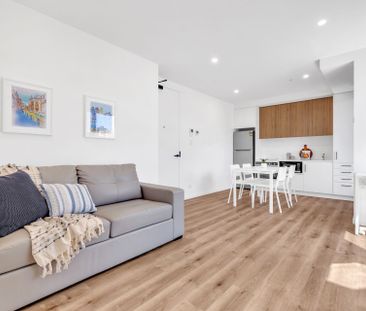 Fully Furnished Modern Apartment in Perfect CBD Location! - Photo 1